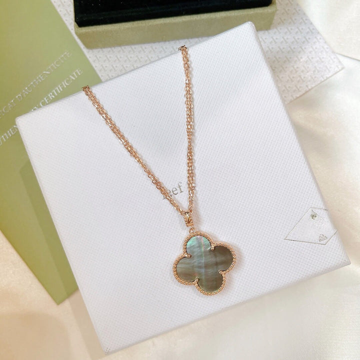Gray Mother of Pearl Clover Necklace 18K Rose Gold, 1 Motif 25mm Magic Clover Charm, Lucky Leaf Clover Pendant, Dainty Clover Charm Bijou Era Store