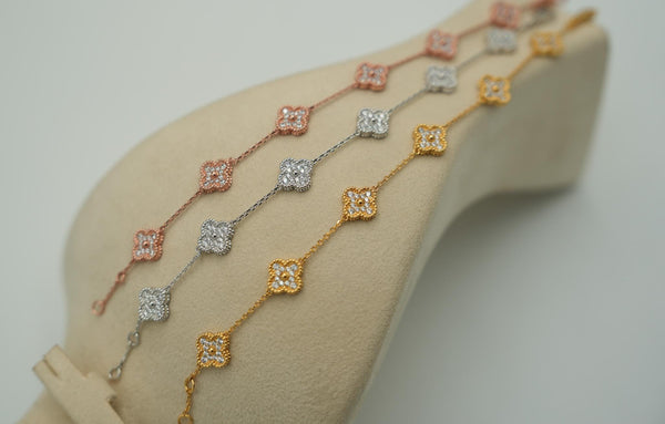 CZ Sweet 10mm Clover Bracelet 6 Motif