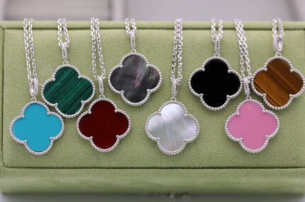 Various Necklace front view - Bijou Era