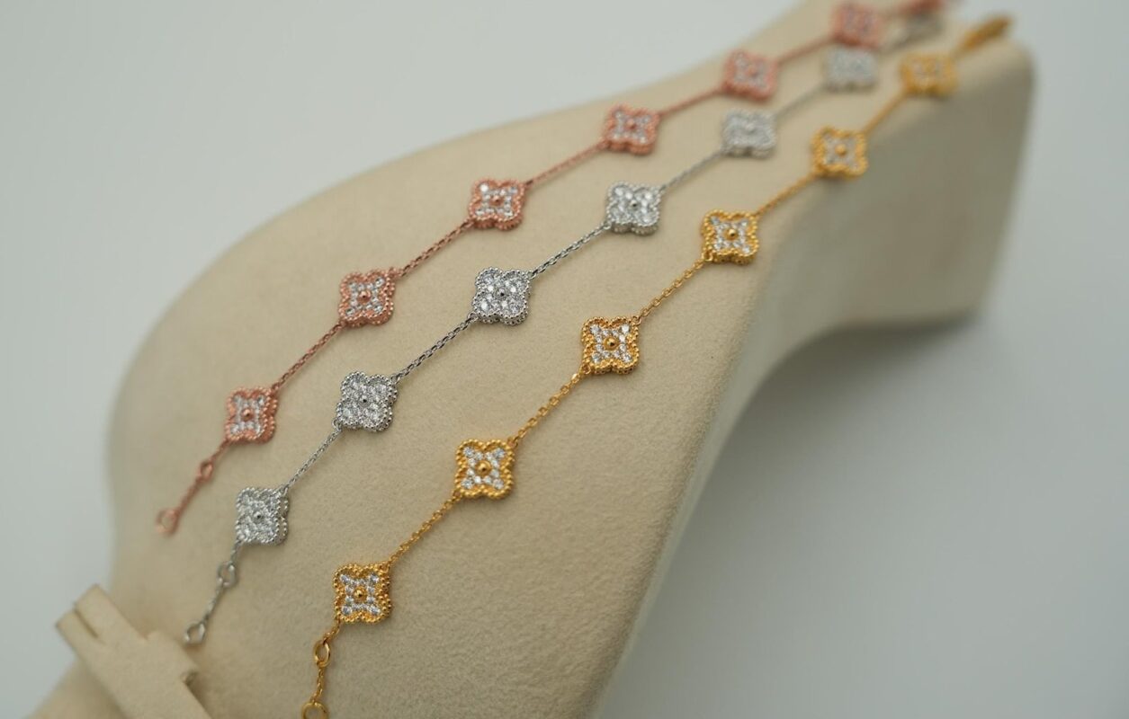 CZ Bracelet front view - Bijou Era