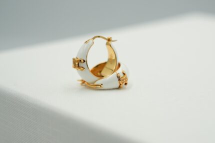 Earrings front view - Bijou Era